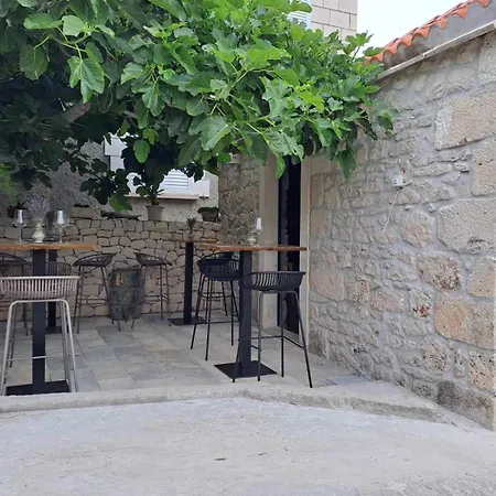 Appartamento Bilin Zal